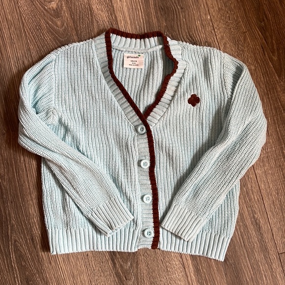 Girl Scout Brownie Lot- Binder, Badge Magic, World of Girls, Jumper & Sweater - Picture 8 of 15